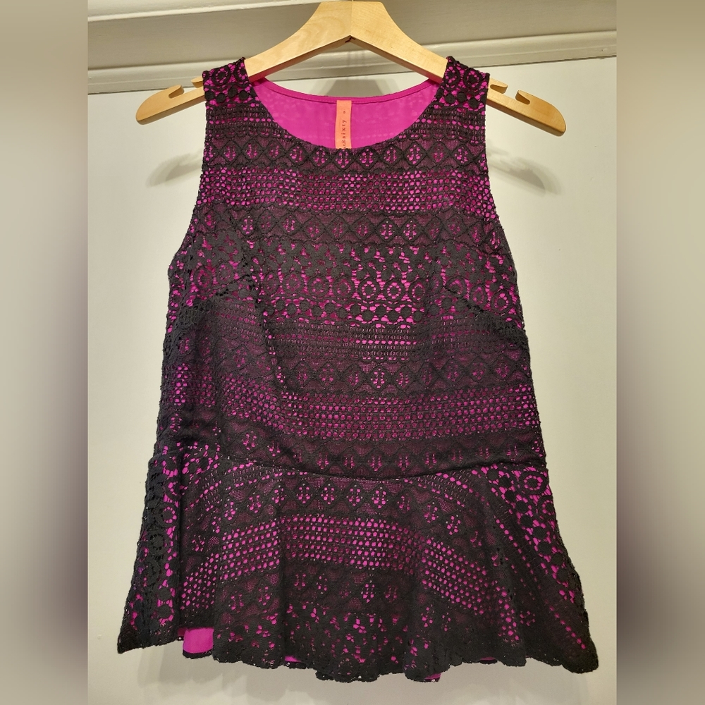 EIGHT SIXTY Peplum top